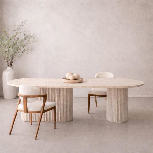 Moderner Esstisch - KOS - Maison Jaya - Travertin / Gestell aus Travertin / oval