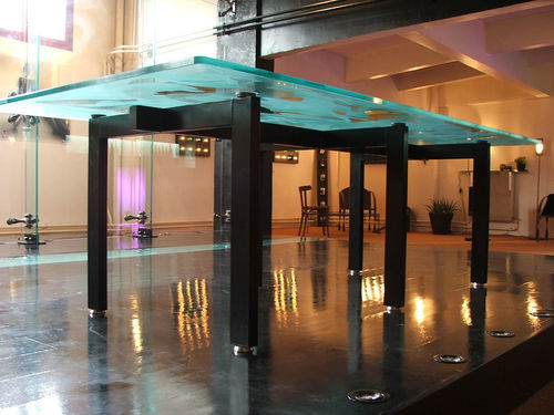 Moderner Tisch - Infiniglass - Glas / sandgestrahltes Glas / Hartglas