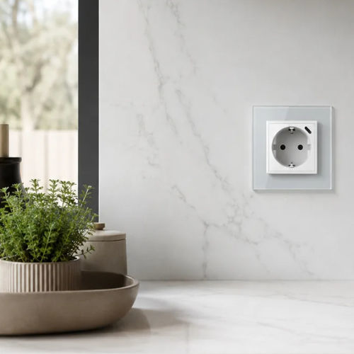 USB-Steckdose - EU-USBC-11 - LightON - wandmontiert / bündig / modern