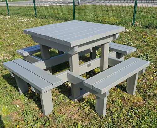 Moderner Picknicktisch - TPN-CAR-90 - Urban'Ex - aus recyceltem Material / quadratisch / 100% wiederverwertet