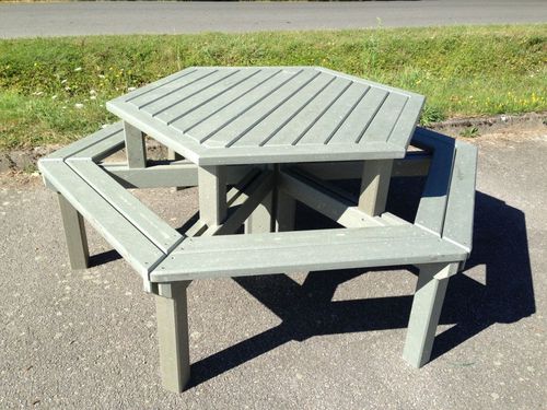Moderner Picknicktisch - Urban'Ex - aus recyceltem Material / sechseckig / 100% wiederverwertet