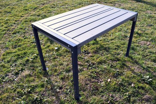 Moderner Tisch - G&D - Urban'Ex - aus recyceltem Material / rechteckig / 100% wiederverwertet