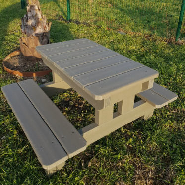 Moderner Picknicktisch - Urban'Ex - Recyclingkunststoff / rechteckig / für Kinder