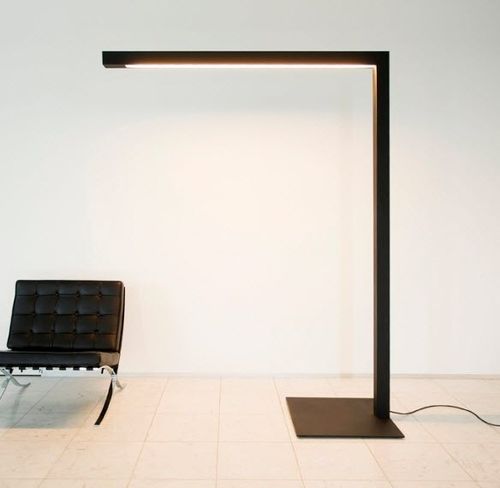 Stehleuchte - HOEK - DARK AT NIGHT NV - Metall / minimalistisch / mit Kabel