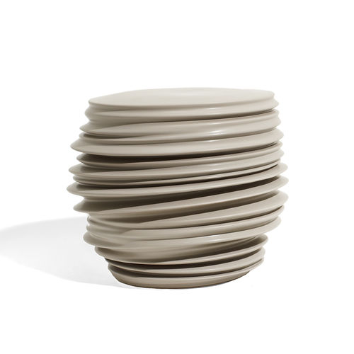 Beistelltisch / originelles Design - BABYLON - DEDON GmbH - rotationsgesintertes Polyethylen / Keramik / Gestell aus Polyethylen