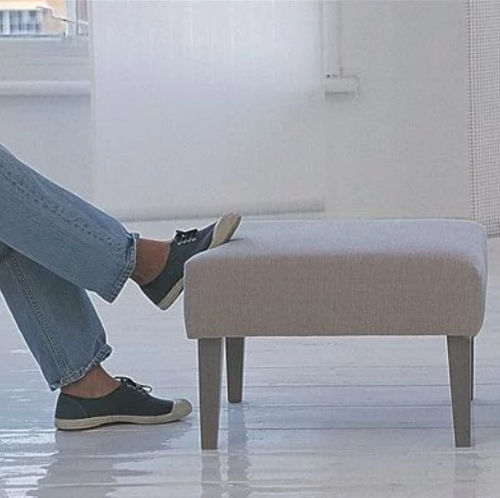 Moderner Fußschemel - RALEIGH - DESIGNERS GUILD - Stoff / Buche / für den Innenraum