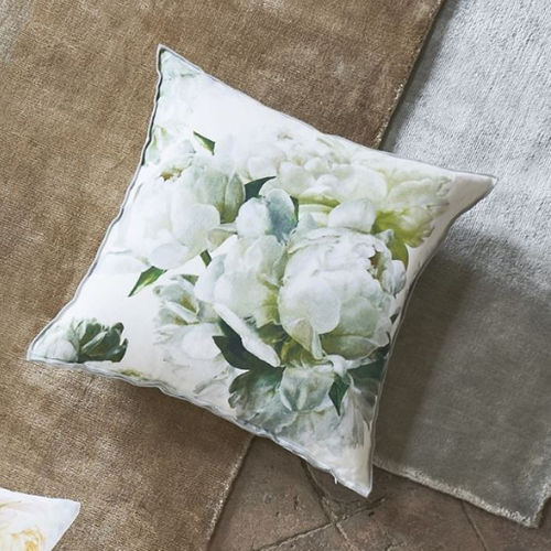 Quadratisches Kissen - PEONIA CHARTREUSE - DESIGNERS GUILD - Blumenmotiv / Leinen / mehrfarbig