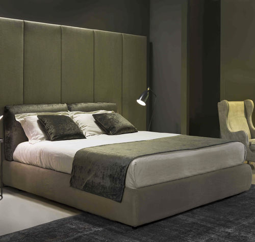 Doppelbett - KENSINGTON - VILLEVENETE BY GATTI - Design / Polster / gepolstertes Kopfteil