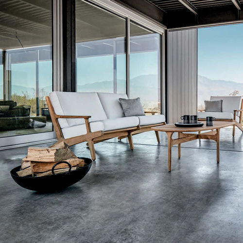 Modernes Sofa - BAY - GLOSTER - für Garten / Stoff / mit Armlehnen
