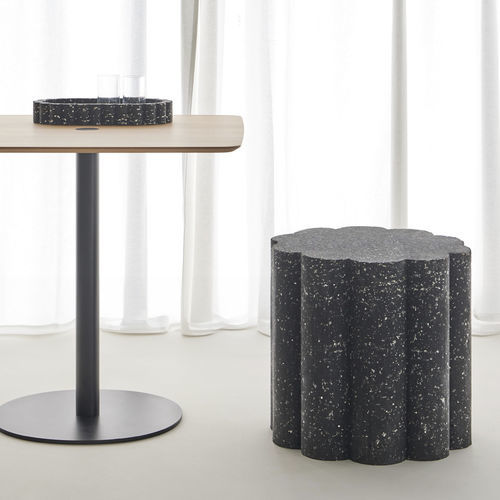 Moderner Hocker - NUVOL  - punt mobles - aus recyceltem Material / Gestell aus Recyclingmaterial / rund