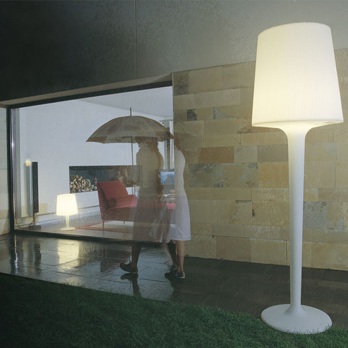 Stehleuchte - INOUT - METALARTE - Polyethylen / modern / mit Kabel