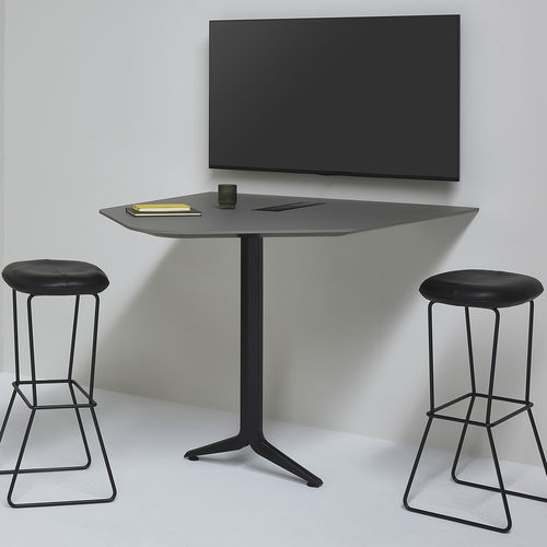 Wandmontierter Schreibtisch - GATEWAY™ EDGE - Nienkamper - für 2 Personen / modern / poliertes Aluminium