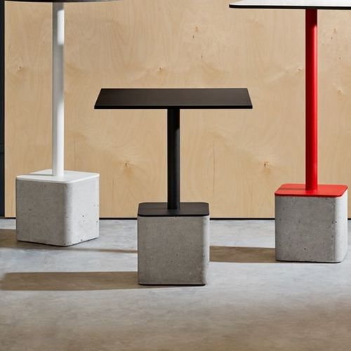 Moderner Tisch - GUS  - CAPDELL - melaminbeschichtet / Gestell aus Stahl / Gestell aus Beton