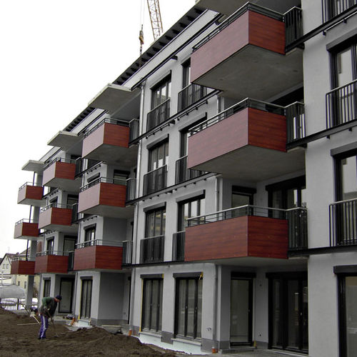 Platten-Balkon - SQUARE - WERZALIT - Laminat