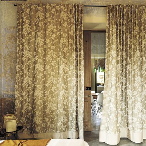 Vorhangstoff - AYAKO  - Fischbacher 1819 - Blumenmotiv / Polyester / Trevira CS®