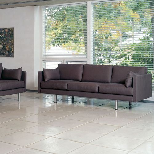 Modernes Sofa - EJ 220/270 - Erik Jørgensen - Stoff / Leder / schwarz