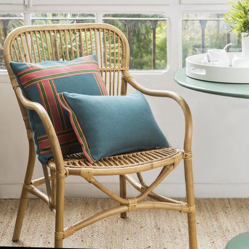 Kissen für Sofas - SING - GANCEDO - Stuhl / rechteckig / Streifenmuster