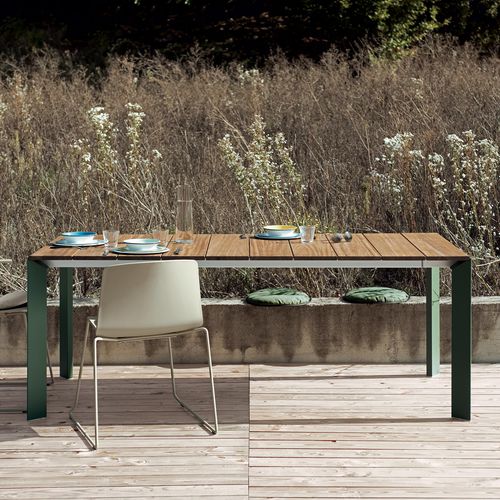 Moderner Tisch - NORI - Kristalia - Teakholz / aus Laminam / NTM Fenix®