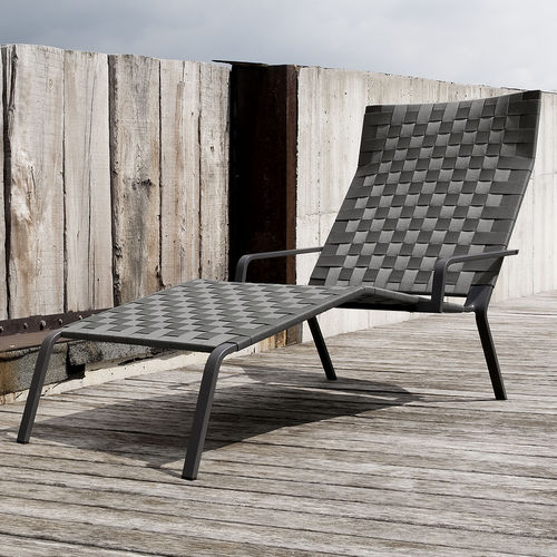 Moderne Sonnenliege - REST - Kristalia - Stoff / Polyester / Aluminium
