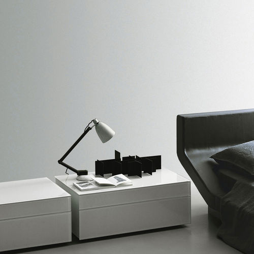 Moderner Nachttisch - BOXES - Porro - lackiertes Holz / rechteckig / mit Schublade