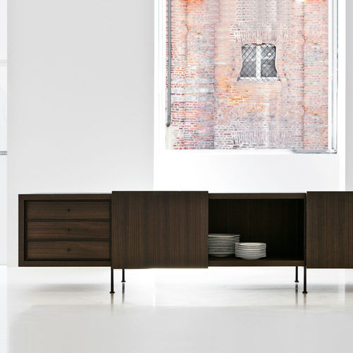 Modernes Sideboard - TILLER  - Porro - Eukalyptusholz / Palisander / Metall