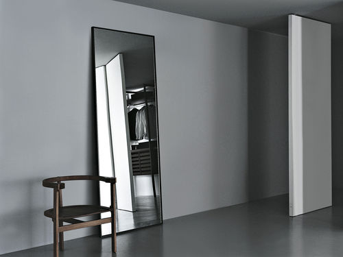 Wandmontierter Spiegel - REFLECTION  - Porro - modern / rechteckig / Metall