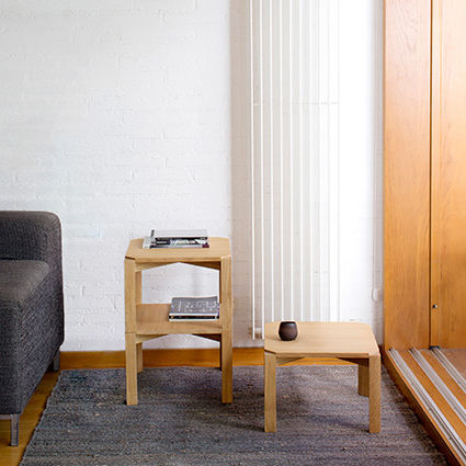 Moderner Couchtisch - MMS 1963 - Mobles 114 editions - Eiche / Gestell aus Holz / rechteckig