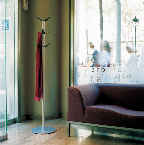 Bodenstehender Garderobenständer - BAMBÚ - Mobles 114 editions - modern / Stahl / Aluminium
