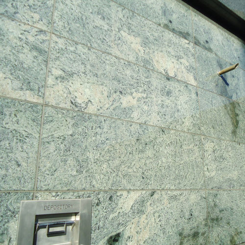 Paneel-Fassadenverkleidung - STONELITE® : VERDE SAN FRANCISCO - Stone panels - Granit / nachhaltig / texturiert