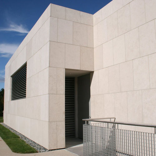 Paneel-Fassadenverkleidung - COTTONWOOD - Stone panels - Kalkstein / in Naturoptik / Steinoptik