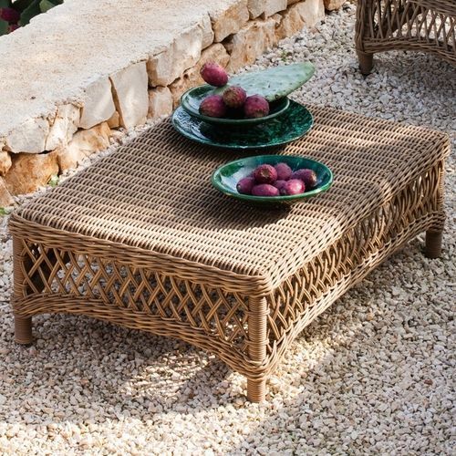 Moderner Couchtisch - OLIMPIA - Unopiù - Aluminium / Synthetikfaser / Gestell aus Aluminium