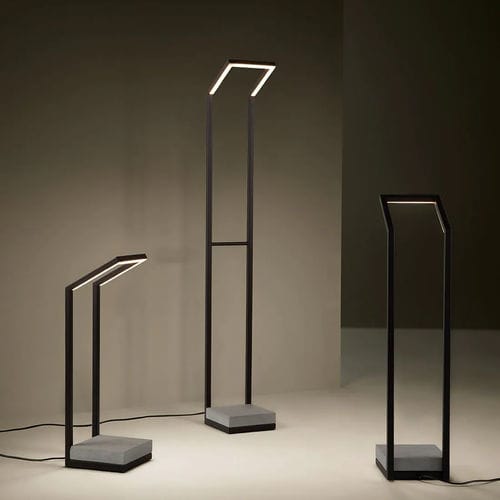 Bodenlampe - Tratto  - Unopiù - Eisen / modern / mit Kabel