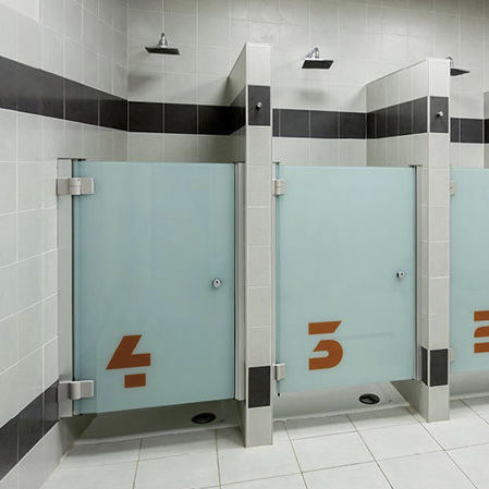 Glas-Duschkabine - PRVEB - GEKIPS - mit Flügeltür / rechteckig / für öffentliche Sanitäreinrichtungen