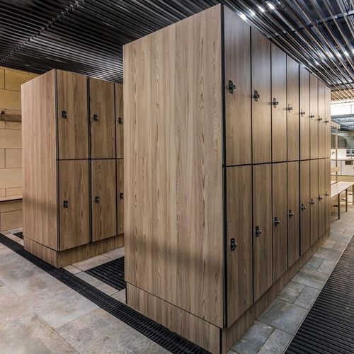 HPL-Garderobenschrank - FENOLA - GEKIPS - für öffentliche Einrichtungen / für Sportanlage / für Gewerbegebrauch
