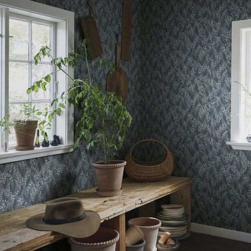 Moderne Tapete - LILJEKONVALJ - SAND BERG - Blumenmotiv / Naturmotiv / weiß