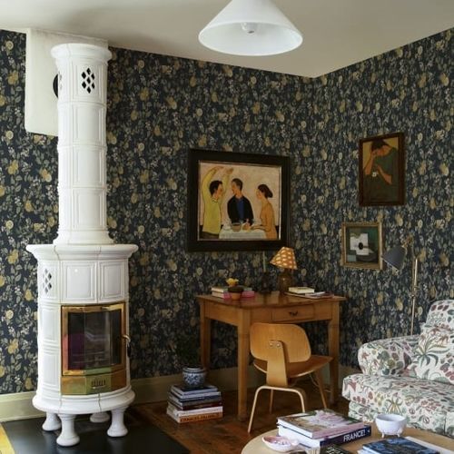 Moderne Tapete - KVITTEN - SAND BERG - Blumenmotiv / weiß / blau