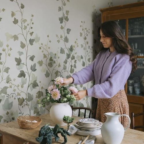 Klassische Tapete - Ivy - SAND BERG - Blumenmotiv / Naturmotiv / blau