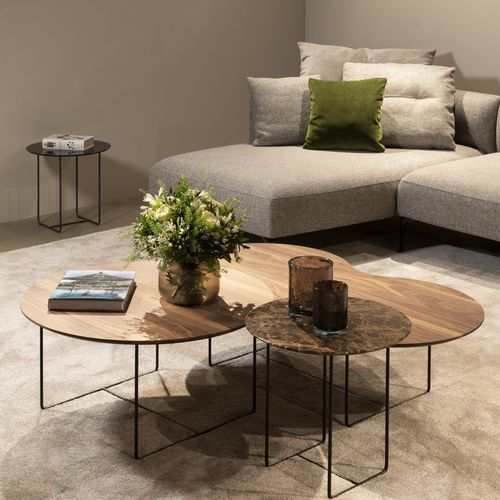 Moderner Couchtisch - LAURA - JORI - Glas / Nussbaum / Weißeiche