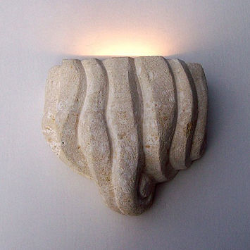 Moderne Wandleuchte - Riccioli - stonebreakers - für den Innenraum / Stein / stationär