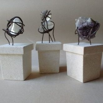Steinskulptur - Pierre Lune - stonebreakers - handgefertigt / beige / geometrisch