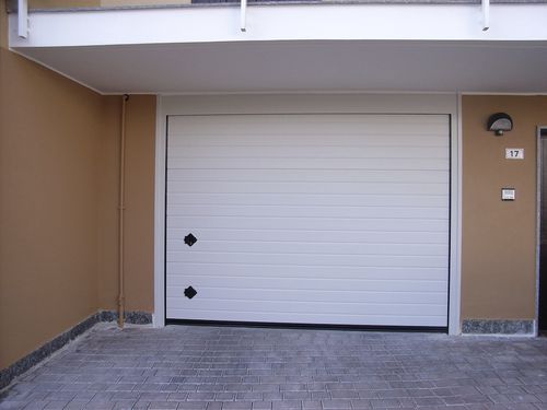Sektionale Garagentür - ARES - Breda Sistemi Industriali S.p.A. - Portoni Seziona - Stahl / automatisch