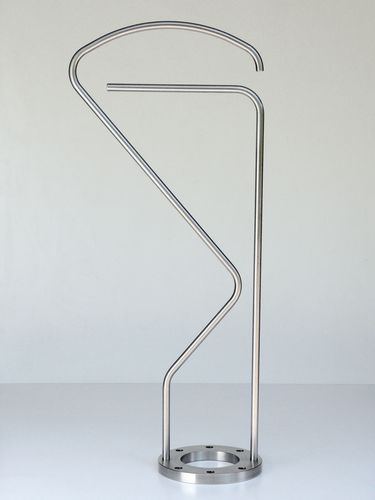 Bodenstehender stummer Diener - LOGARITMA - INSILVIS - Metall / modern