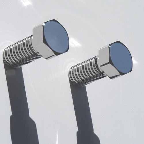 Wandmontierter Garderobenständer - BOLT - INSILVIS - modern / Metall