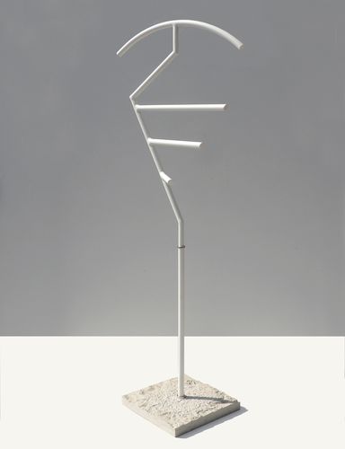 Bodenstehender stummer Diener - RAYS of Sunshine - INSILVIS - Stahl / modern