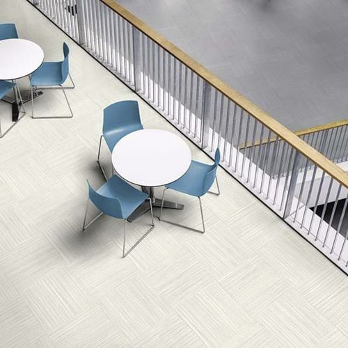 Vinyl-Bodenbelag - CIRRO : LINEAR CHALK  - Amtico International - für den Innenraum / für Wohnhaus / für professionellen Gebrauch