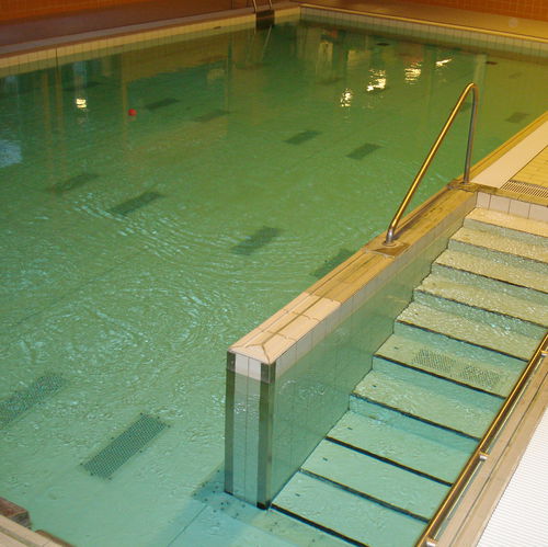 Verstellbarer Boden / für Hydrotherapieschwimmbäder - VARIOPOOL B.V.