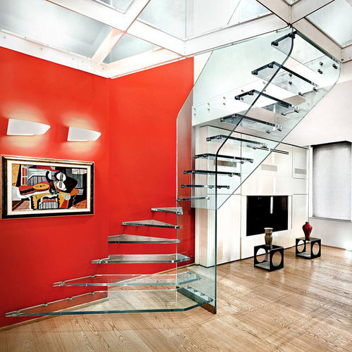 Viertelgewendelte Treppe - Marretti - halbgewendelt / Glasstufen / mit Edelstahlstruktur