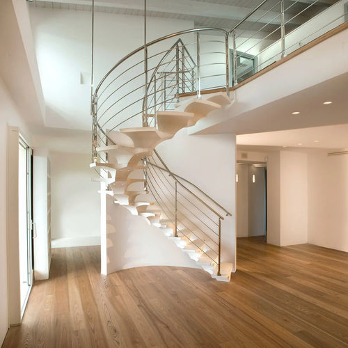 Viertelgewendelte Treppe - CONCORDE - Marretti - halbgewendelt / Wendel / Holzstufen