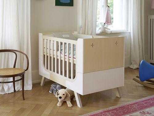 Modernes Babybett - FAMILLE GARAGE - Richard Lampert - Holz