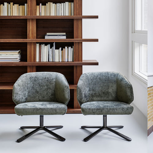 Moderner Clubsessel - BACK ME UP - MONTIS - Leder / Stoff / Holz